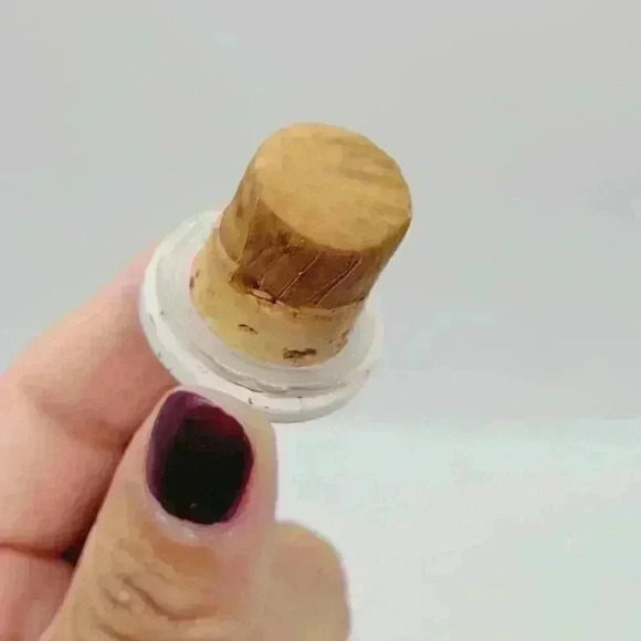 Vintage 1940's Mt Fuji Japan Small Sake Bottle with Cork Empty - Picture 6 of 8